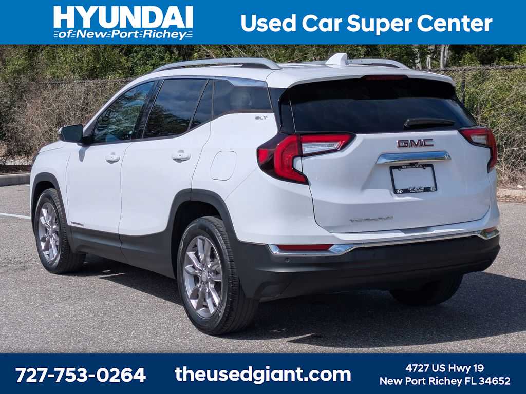 Thumbnail: 2022 GMC Terrain - 3