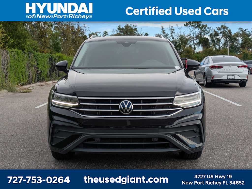 Thumbnail: 2023 Volkswagen Tiguan - 8