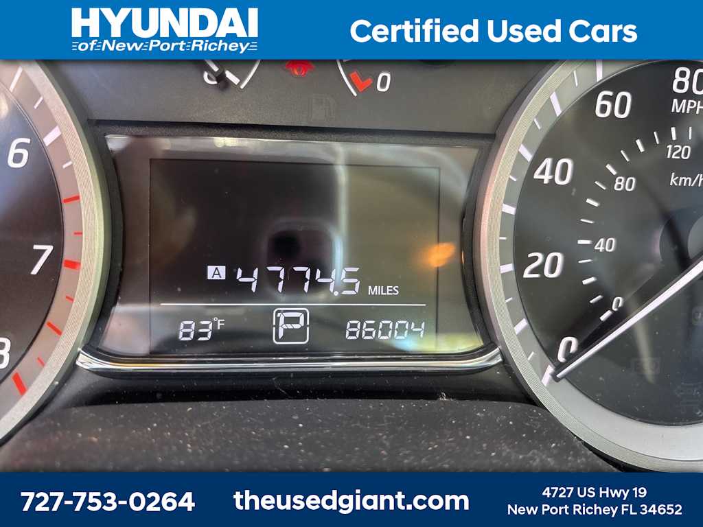 Thumbnail: 2015 Nissan Sentra - 13