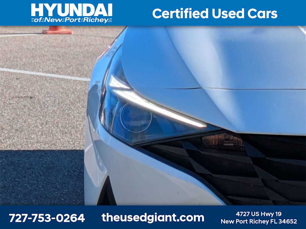 Thumbnail: 2021 Hyundai Elantra - 9