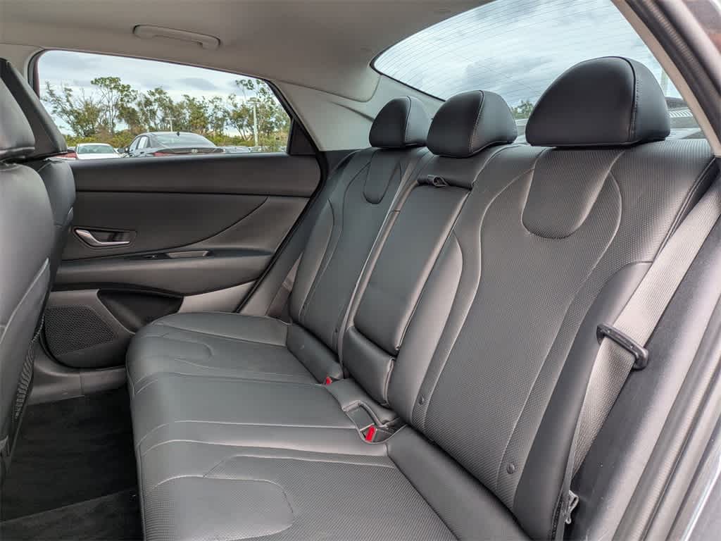 Thumbnail: 2021 Hyundai Elantra - 14