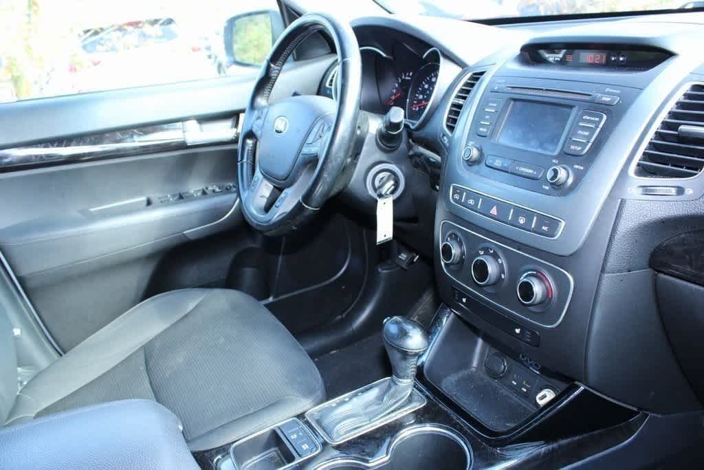 Thumbnail: 2015 Kia Sorento - 6