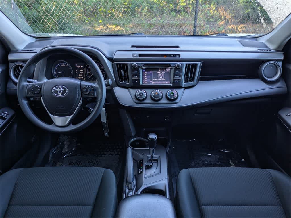 Thumbnail: 2018 Toyota RAV4 - 16