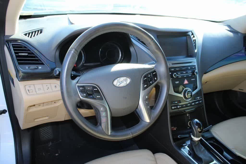 Thumbnail: 2016 Hyundai Azera - 11