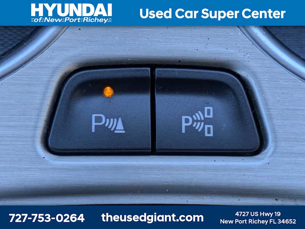 Thumbnail: 2018 GMC Terrain - 32