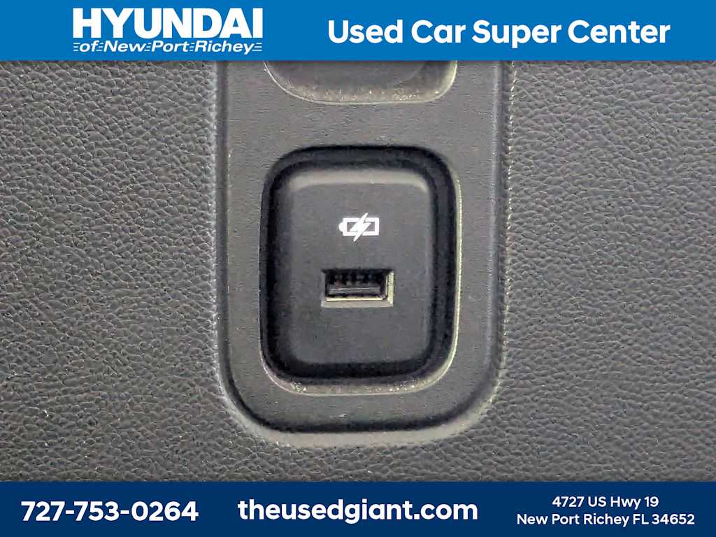 Thumbnail: 2018 Chevrolet Traverse - 17