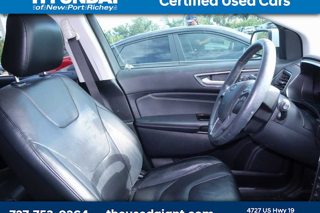 Thumbnail: 2020 Ford Edge - 8