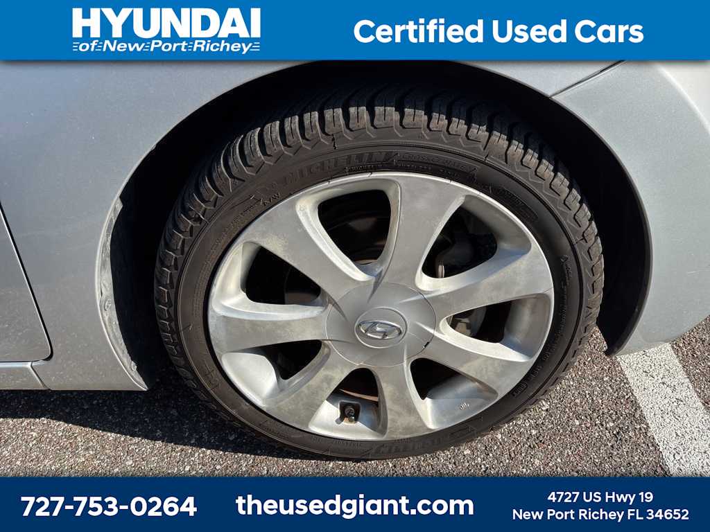 Thumbnail: 2013 Hyundai Elantra - 6