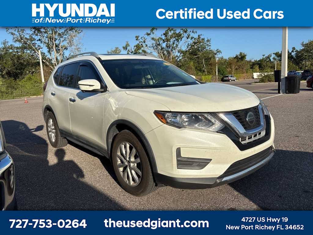 Thumbnail: 2018 Nissan Rogue - 4