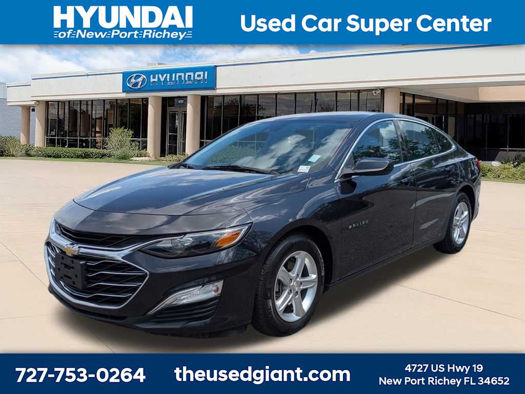 Thumbnail: 2022 Chevrolet Malibu - 1