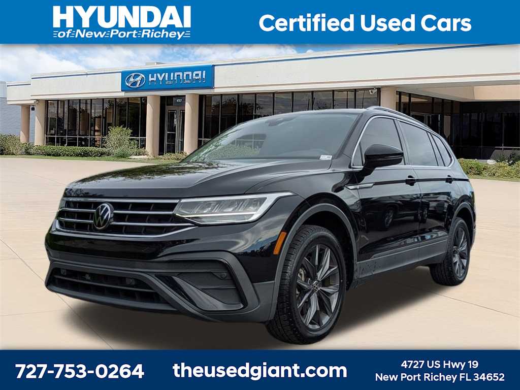 Thumbnail: 2023 Volkswagen Tiguan - 1