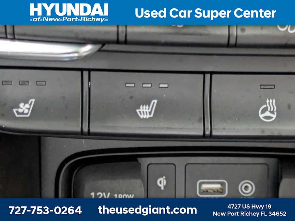 Thumbnail: 2020 Hyundai Santa Fe - 29