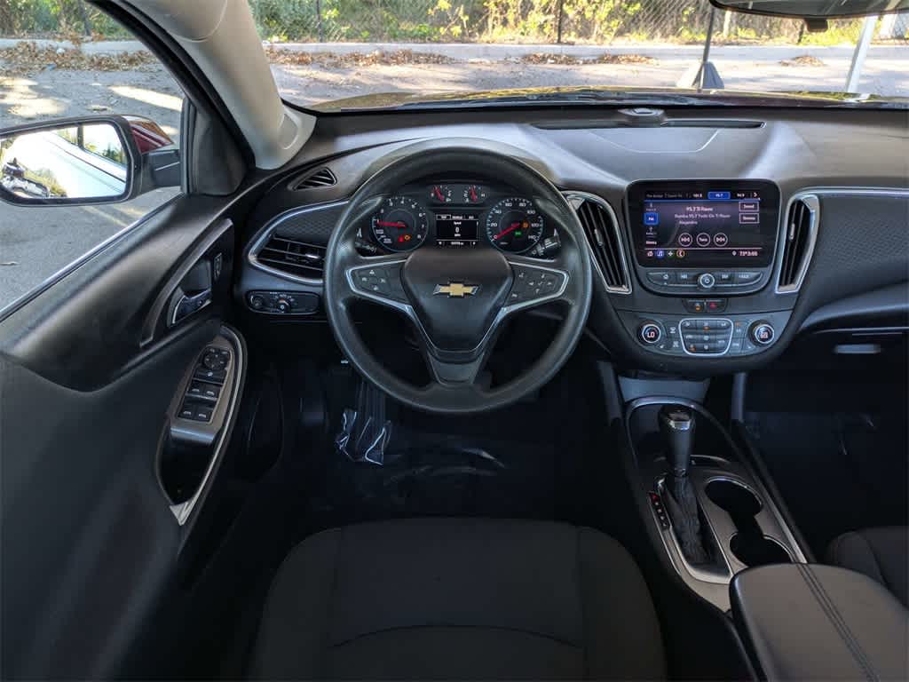 Thumbnail: 2020 Chevrolet Malibu - 15