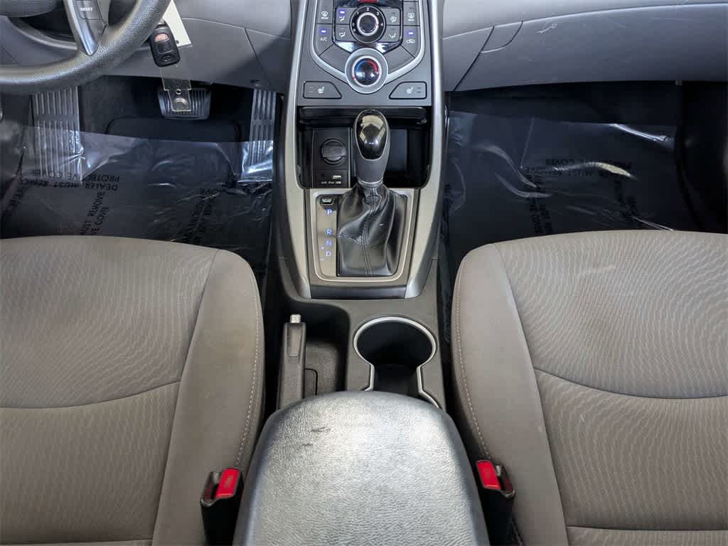 Thumbnail: 2014 Hyundai Elantra - 18