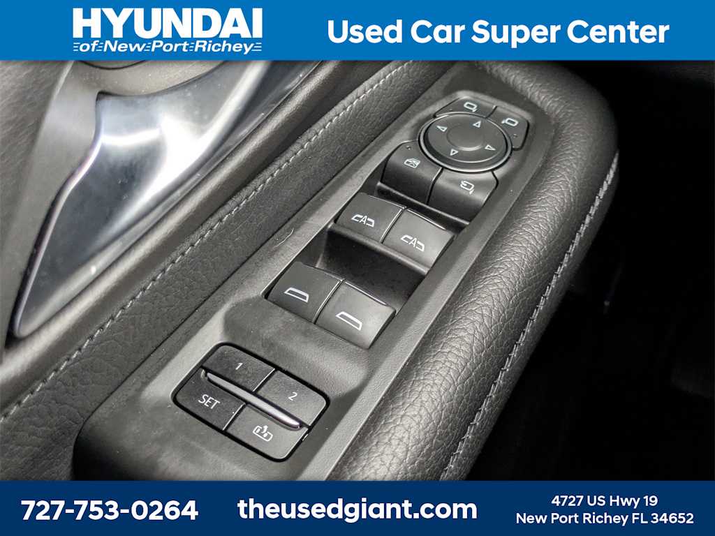 Thumbnail: 2022 GMC Yukon XL - 40