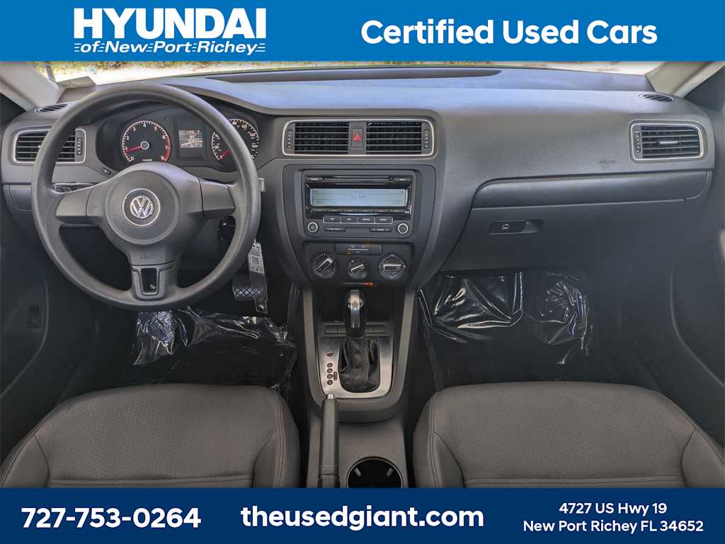 Thumbnail: 2011 Volkswagen Jetta - 16