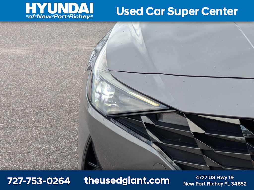 Thumbnail: 2023 Hyundai Elantra - 9