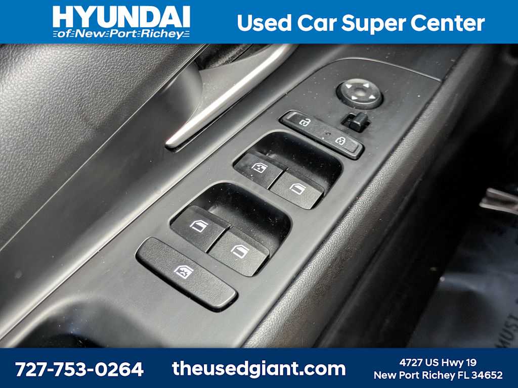 Thumbnail: 2023 Hyundai Elantra - 23