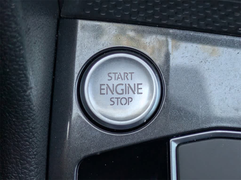 Thumbnail: 2021 Volkswagen Tiguan - 38