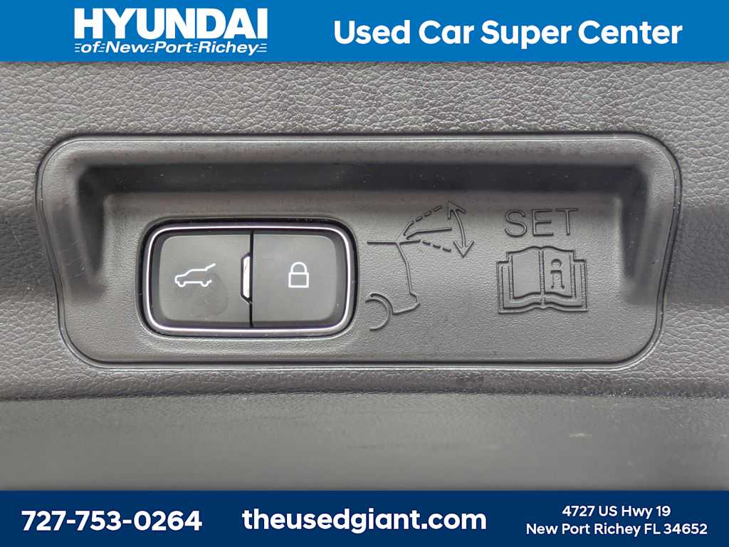 Thumbnail: 2021 Ford Explorer - 13