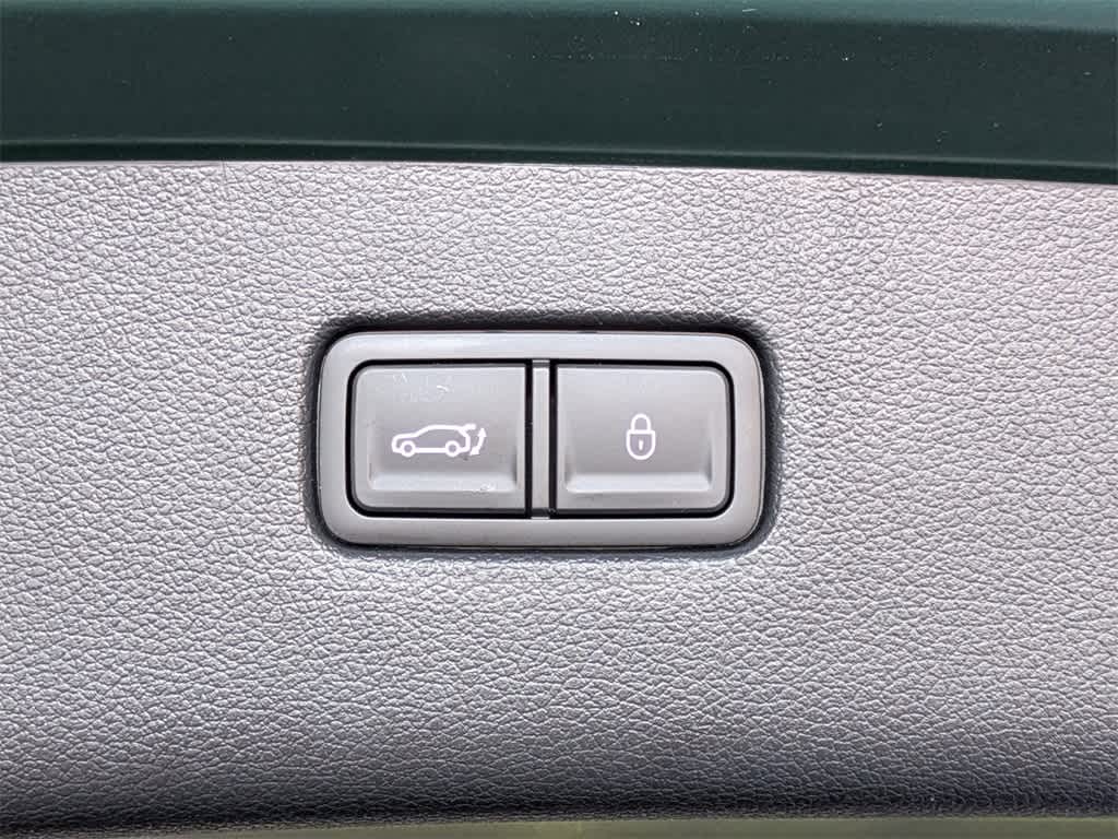 Thumbnail: 2023 Genesis GV80 - 13