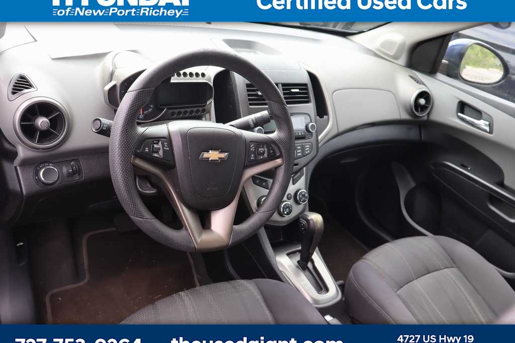 2014 Chevrolet Sonic LT 11