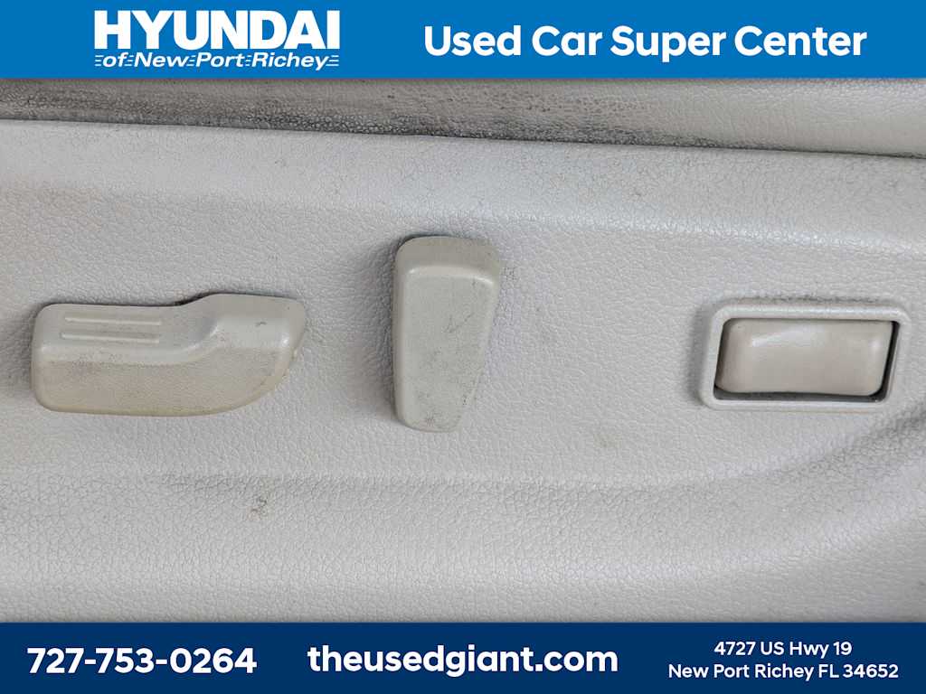 Thumbnail: 2011 Nissan Altima - 21