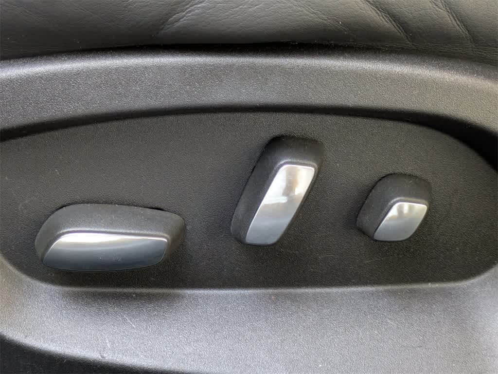 Thumbnail: 2014 Chevrolet Corvette - 20