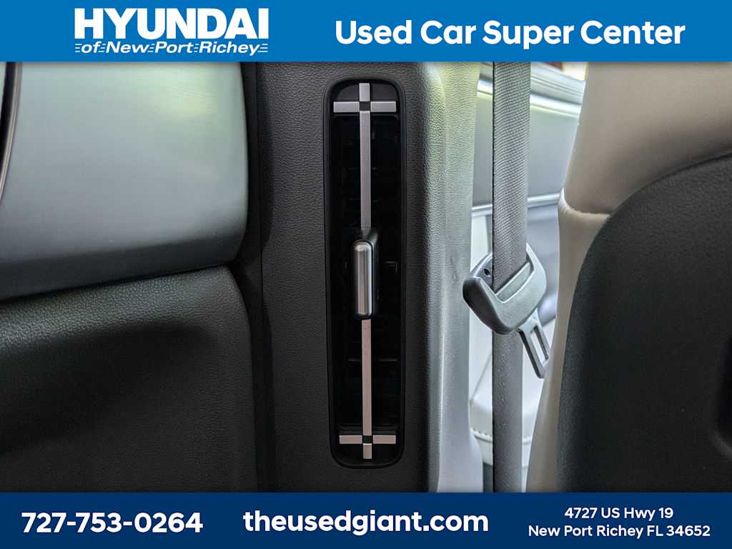 Thumbnail: 2025 Hyundai Santa Fe - 18