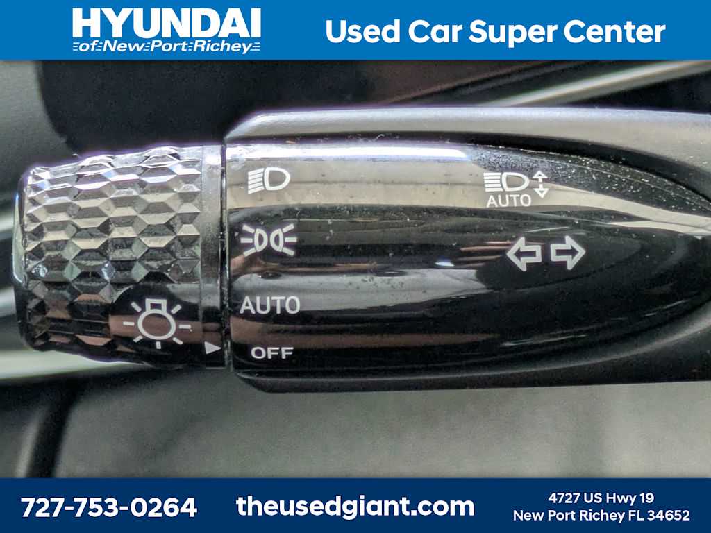 Thumbnail: 2022 Hyundai Elantra - 28