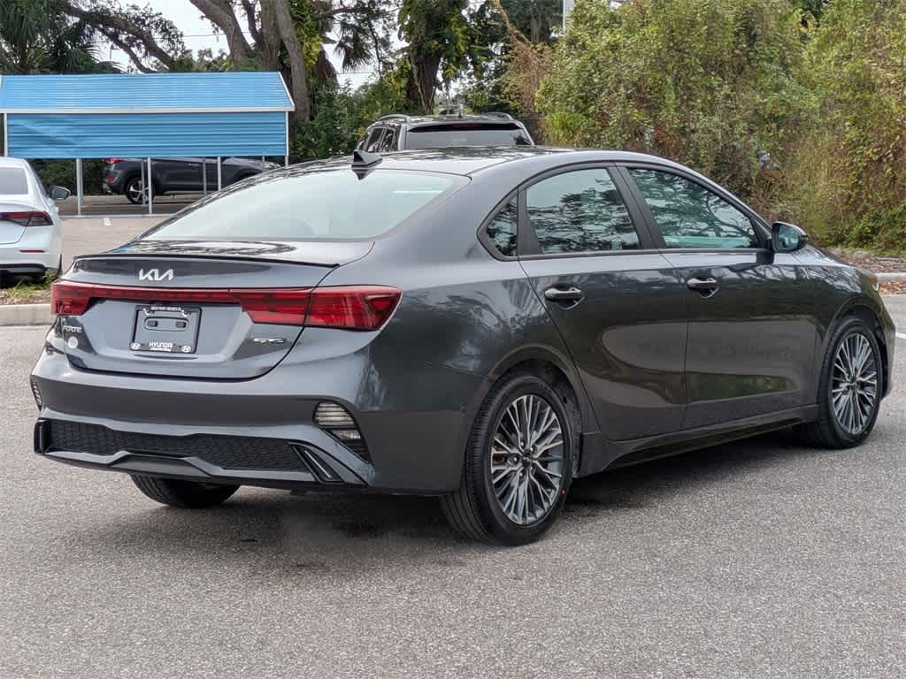 Thumbnail: 2022 Kia Forte - 5