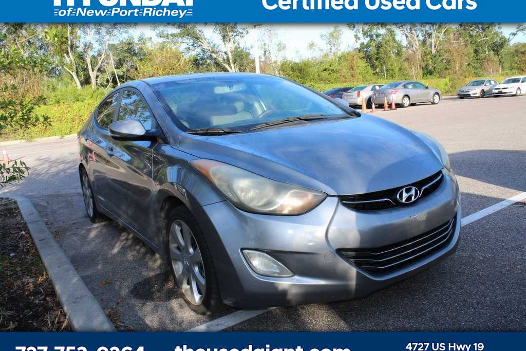 Thumbnail: 2013 Hyundai Elantra - 4