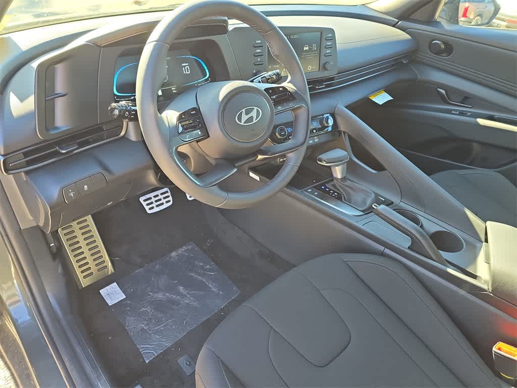 Thumbnail: 2026 Hyundai Elantra - 15