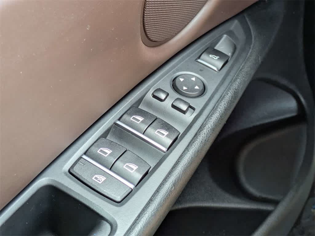 Thumbnail: 2015 BMW X5 - 29