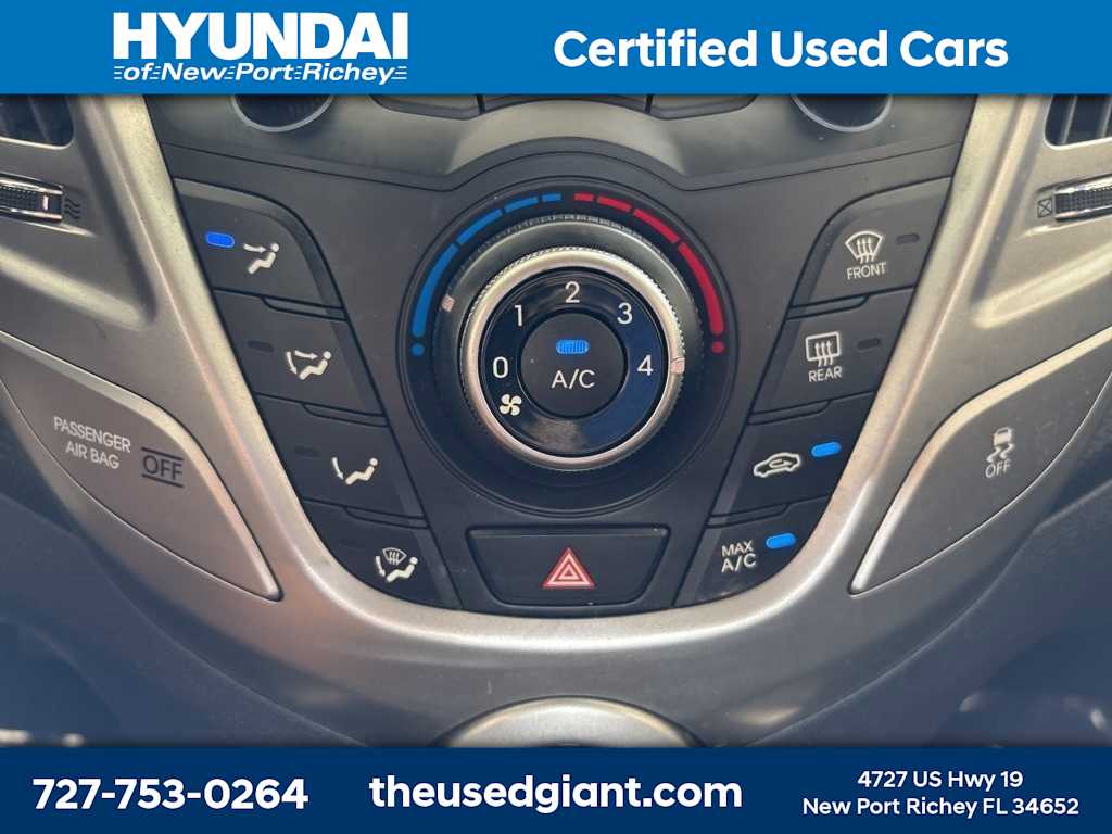 Thumbnail: 2015 Hyundai Veloster - 26