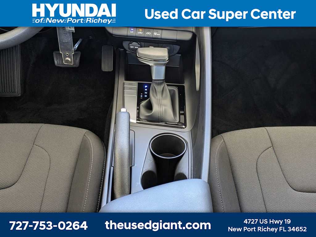 Thumbnail: 2025 Hyundai Elantra - 19