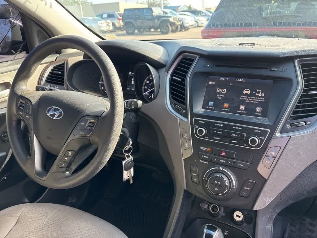 Thumbnail: 2017 Hyundai Santa Fe - 7