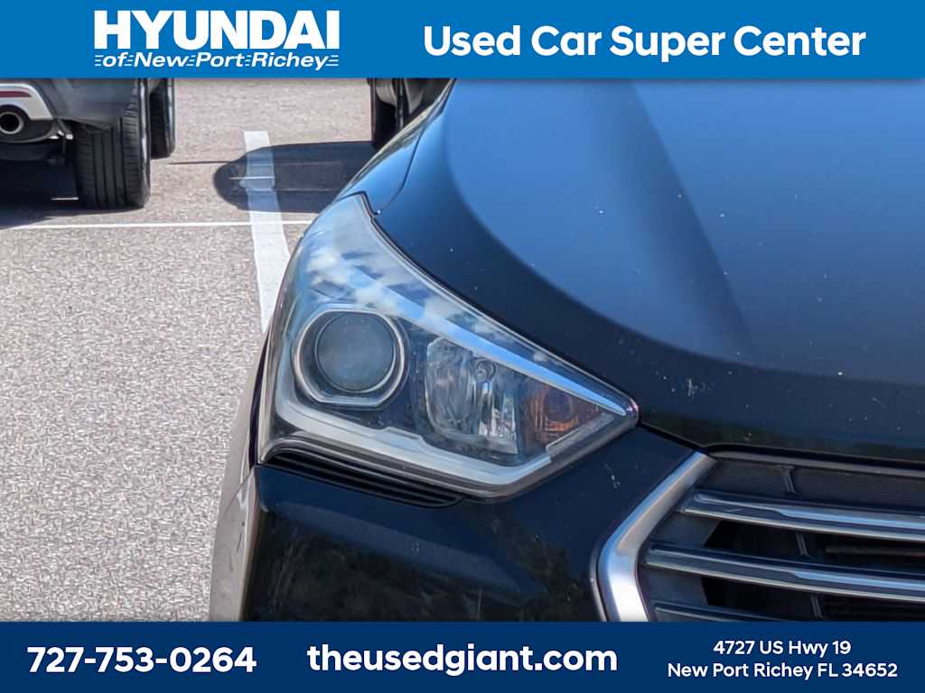 Thumbnail: 2017 Hyundai Santa Fe - 9