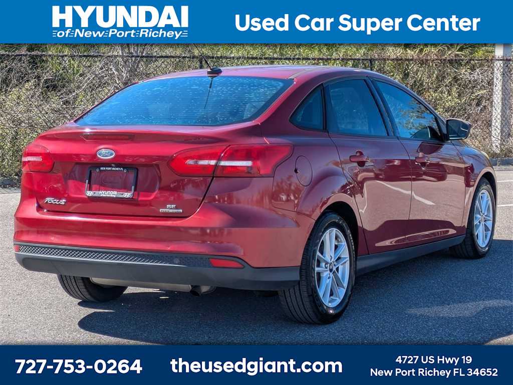 Thumbnail: 2016 Ford Focus - 5