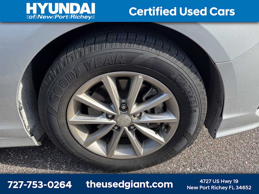 Thumbnail: 2019 Hyundai Sonata - 6