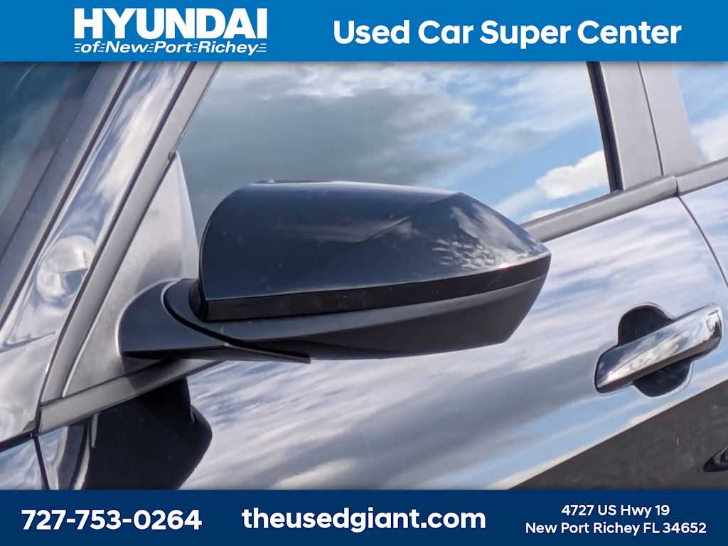 Thumbnail: 2023 Hyundai Elantra - 11
