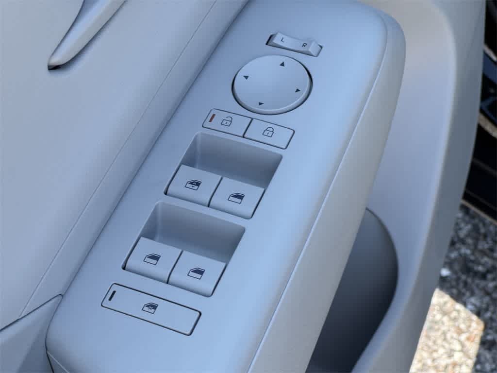 2025 Hyundai Kona SEL 16