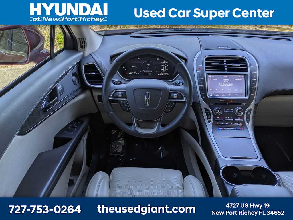 Thumbnail: 2020 Lincoln Nautilus - 19