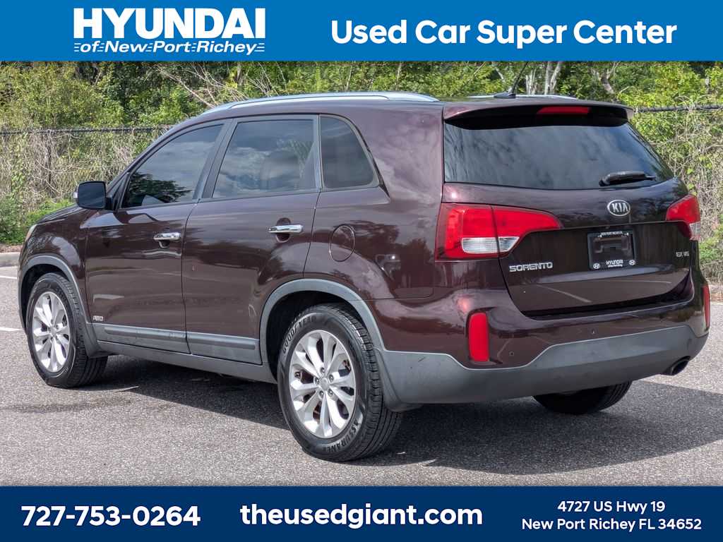 Thumbnail: 2015 Kia Sorento - 3