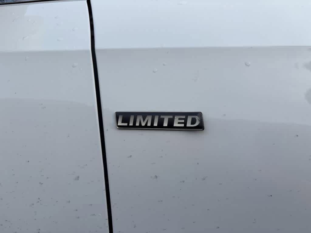 Thumbnail: 2015 Volkswagen Passat - 5