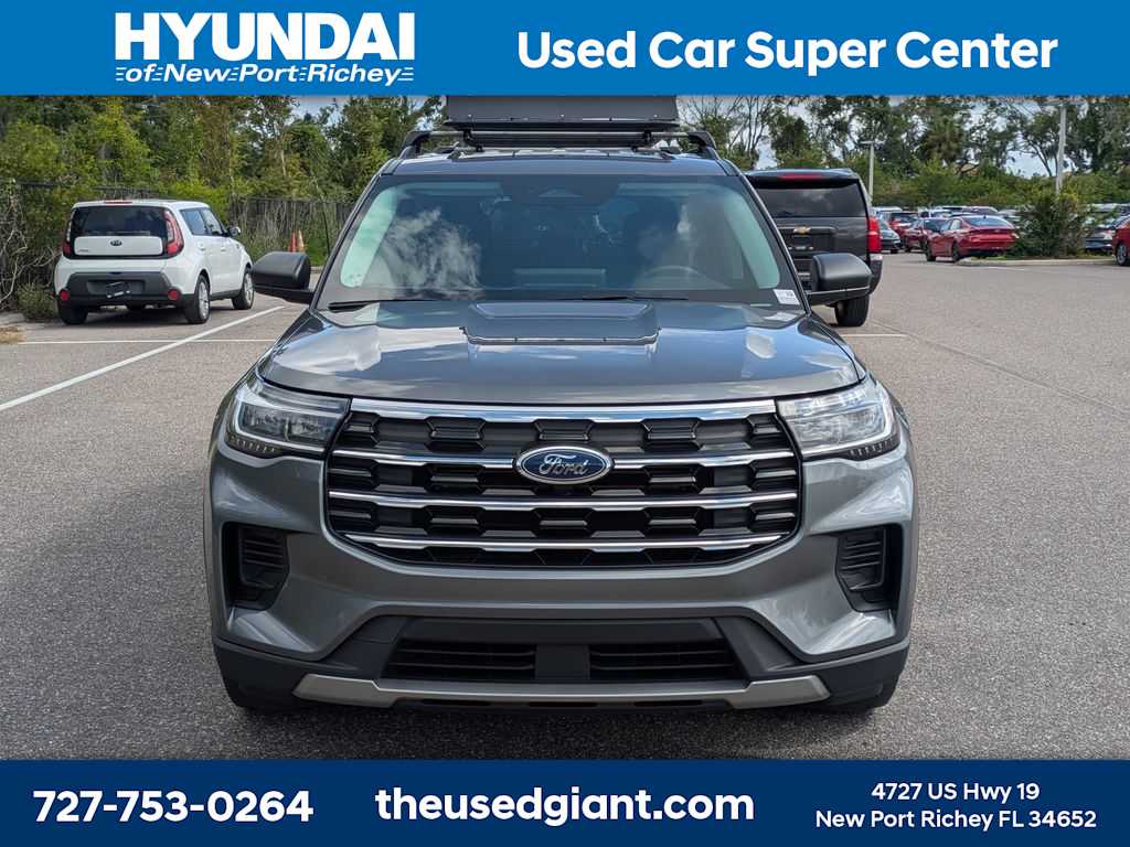 Thumbnail: 2025 Ford Explorer - 8