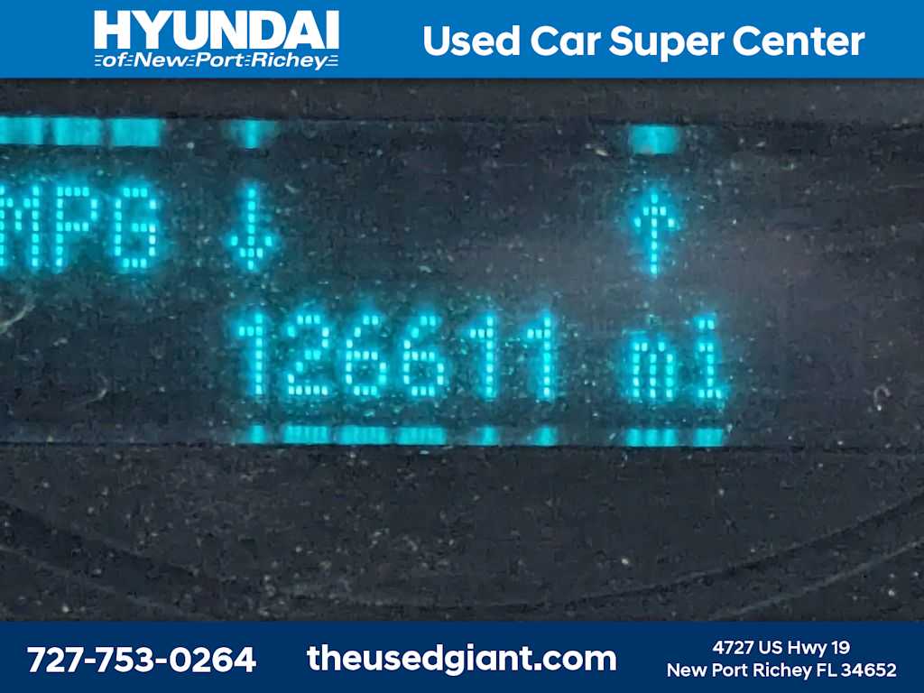 Thumbnail: 2011 Ford Fusion - 32
