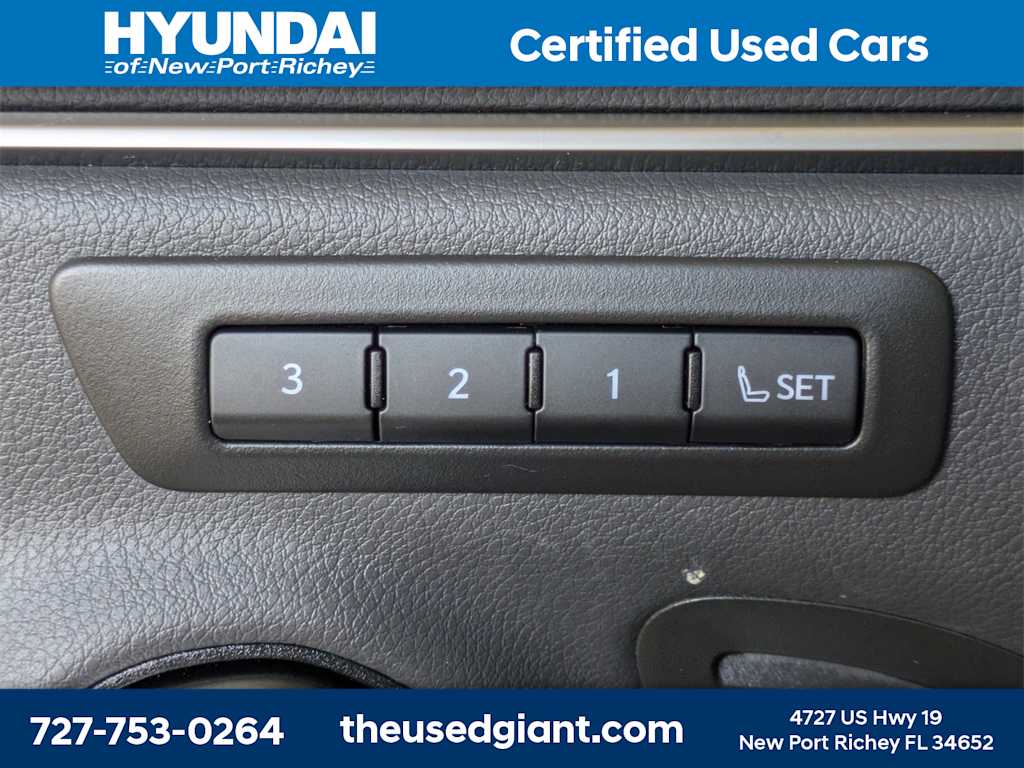 Thumbnail: 2025 Lexus ES - 22