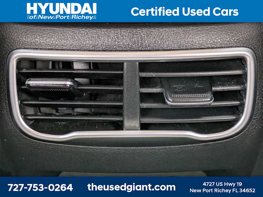 Thumbnail: 2023 Hyundai Santa Fe - 16