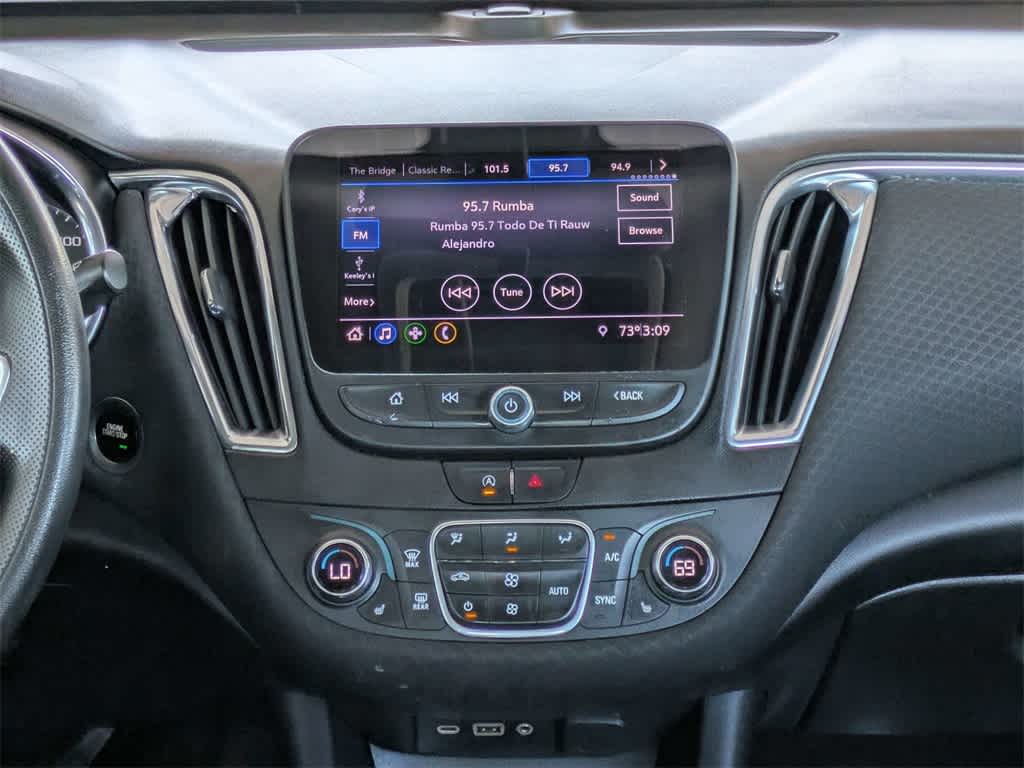 Thumbnail: 2020 Chevrolet Malibu - 17